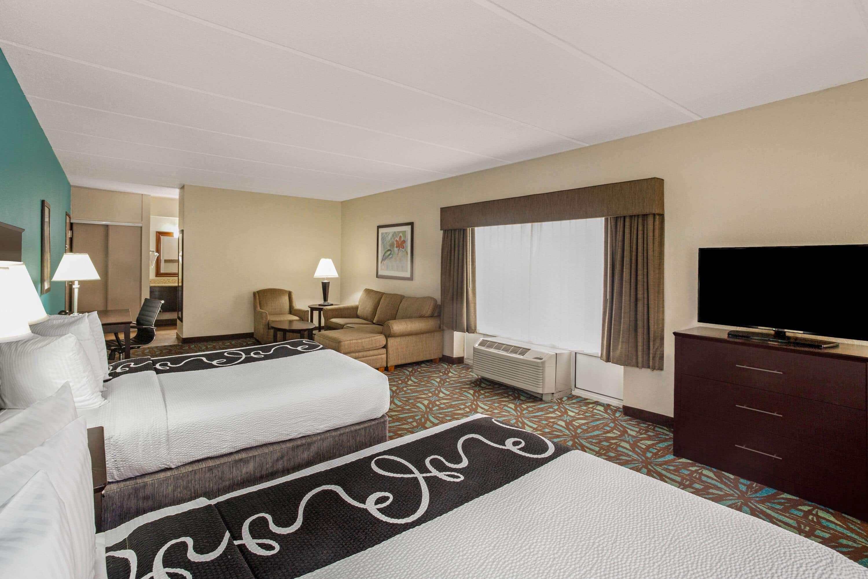 Comfort Inn & Suites Sarasota I75 The Meadows Esterno foto