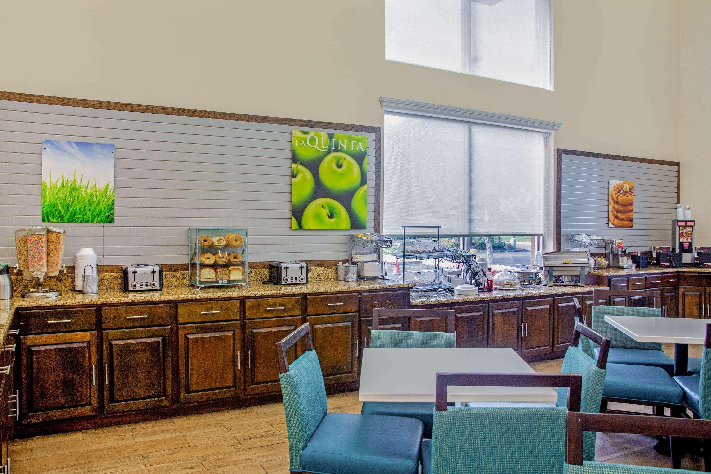Comfort Inn & Suites Sarasota I75 The Meadows Esterno foto