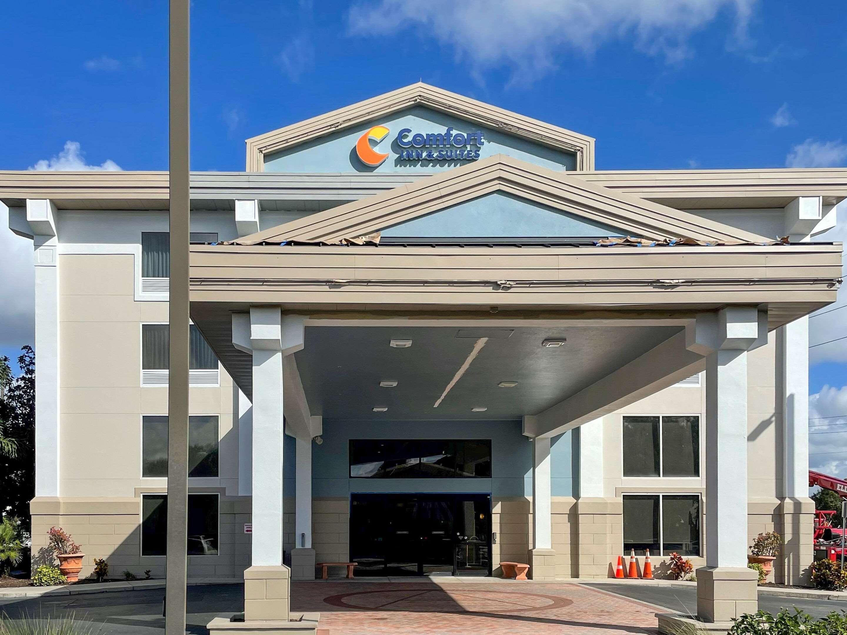Comfort Inn & Suites Sarasota I75 The Meadows Esterno foto