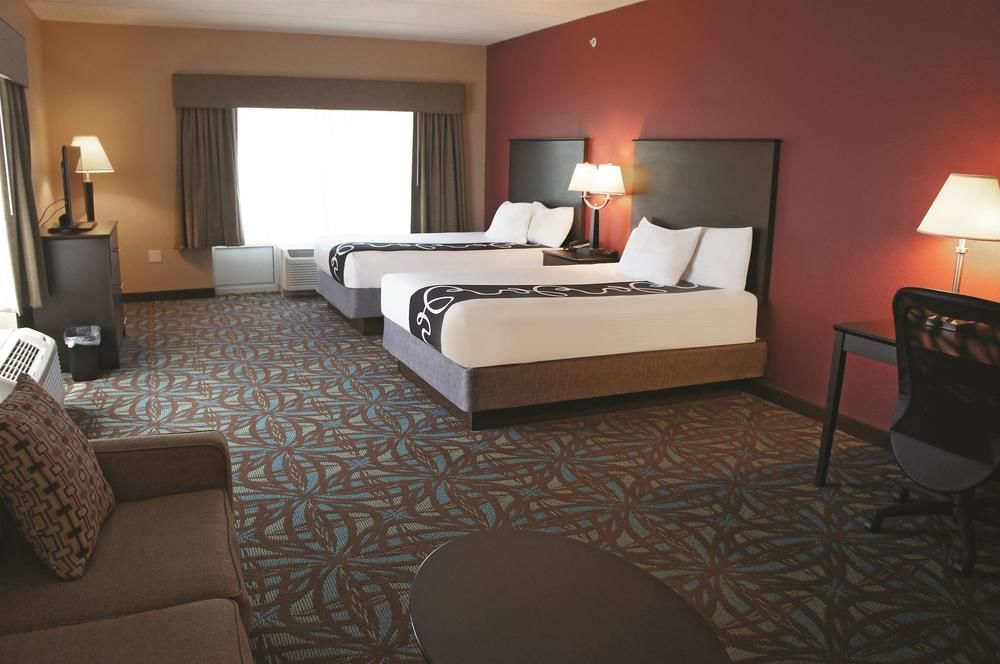 Comfort Inn & Suites Sarasota I75 The Meadows Esterno foto