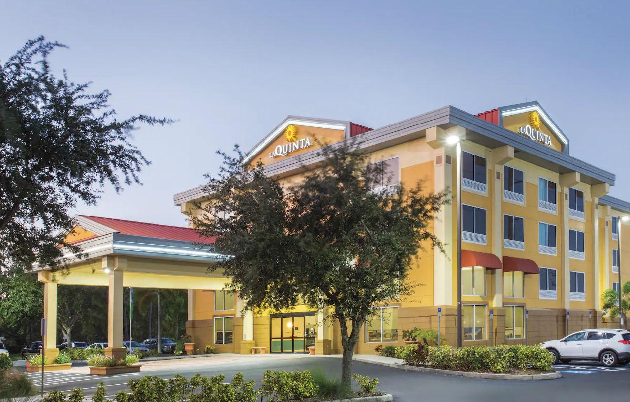 Comfort Inn & Suites Sarasota I75 The Meadows Esterno foto