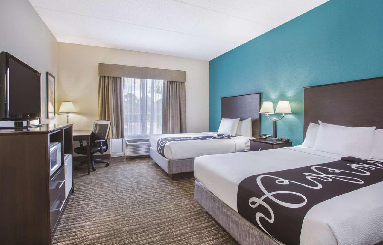 Comfort Inn & Suites Sarasota I75 The Meadows Esterno foto